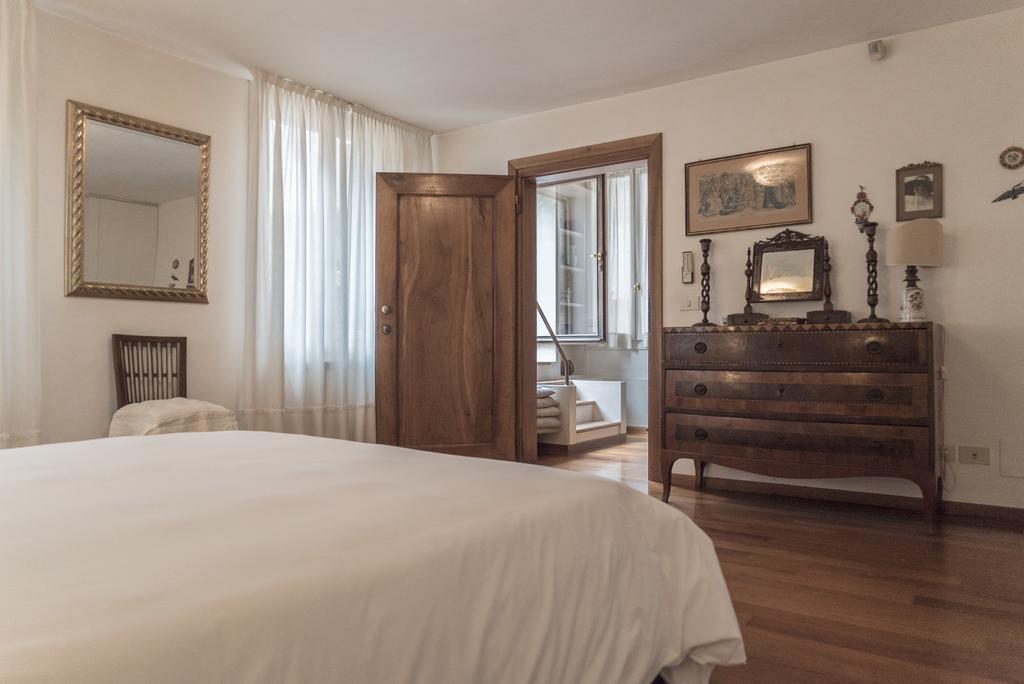 Accademia Terrazza Apartment Venice Luaran gambar