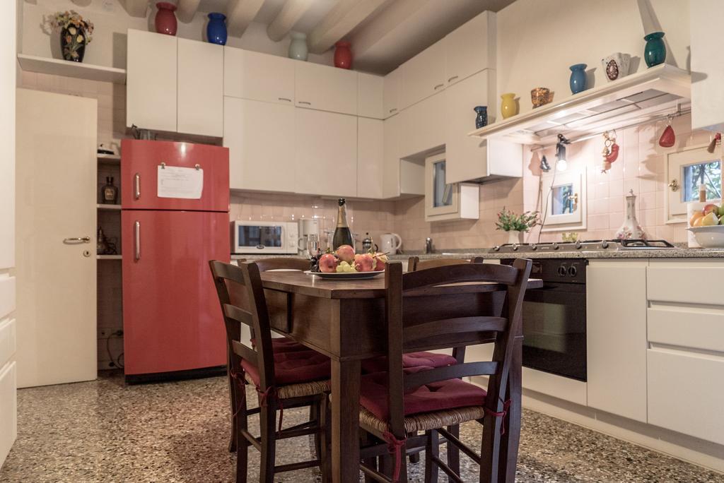 Accademia Terrazza Apartment Venice Luaran gambar